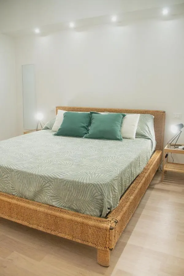 Vicolo Del Salto Bed and Breakfast Palermo 0*,
